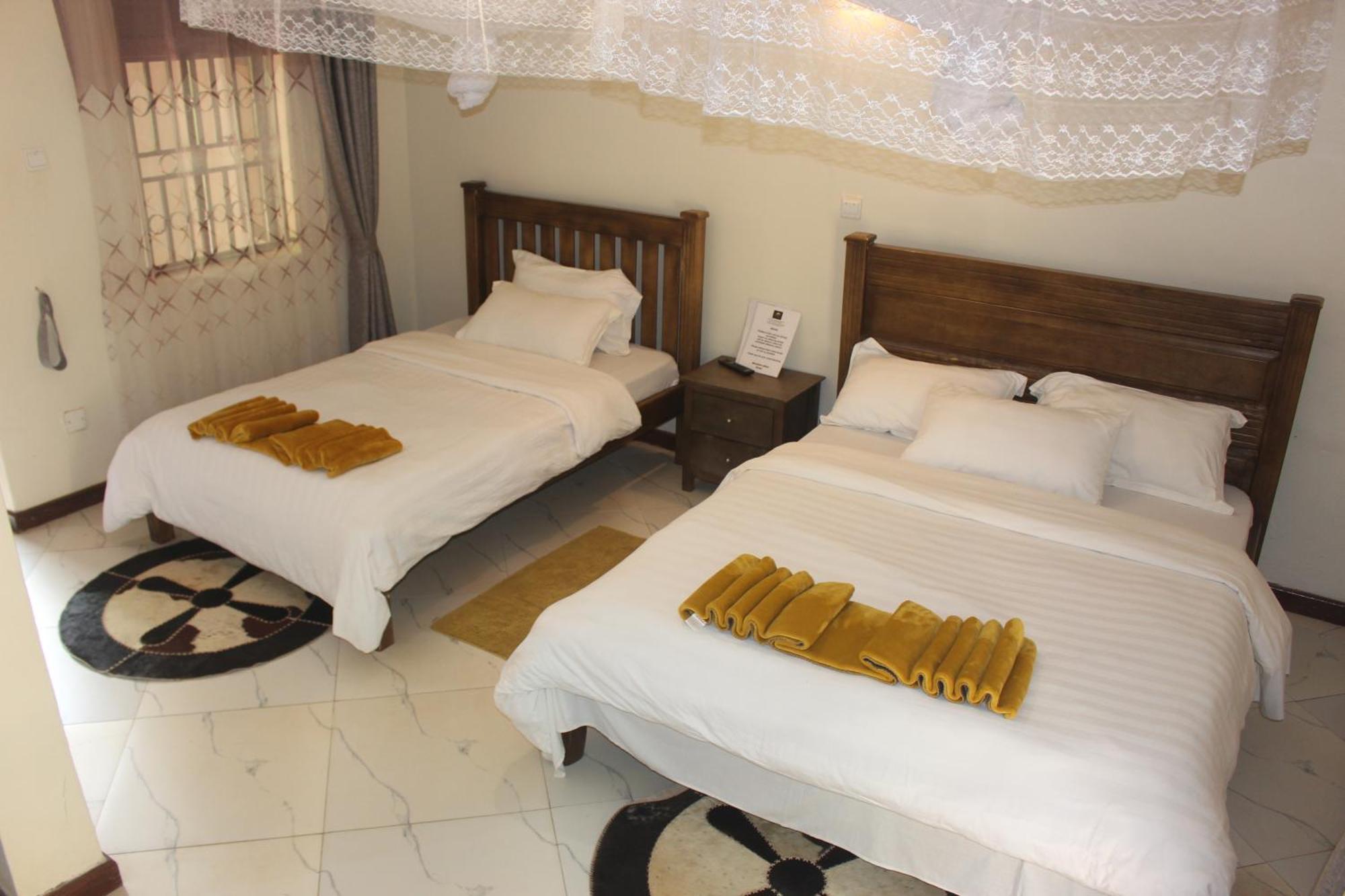 Montane Safaris Hotel Fort Portal Eksteriør bilde
