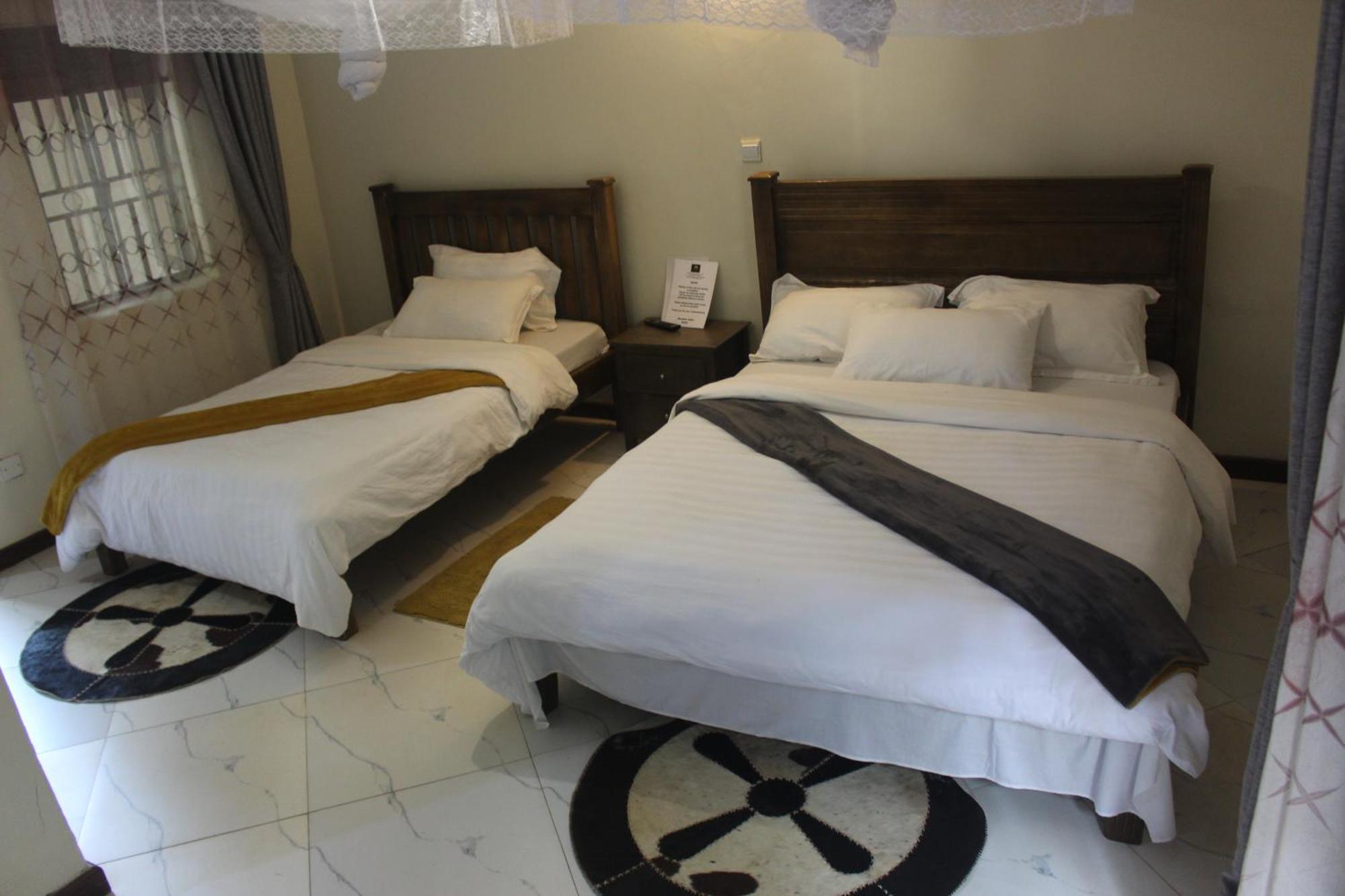 Montane Safaris Hotel Fort Portal Eksteriør bilde