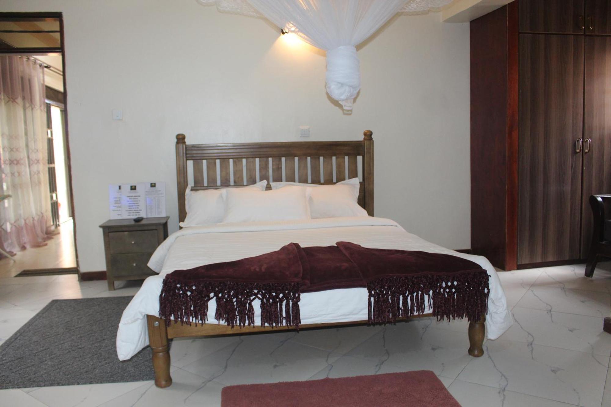 Montane Safaris Hotel Fort Portal Eksteriør bilde